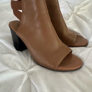 Kenneth Cole Brown Open-Toe Block Heel Sandals